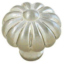 1-3/8" CABINET KNOB SATIN NICKEL